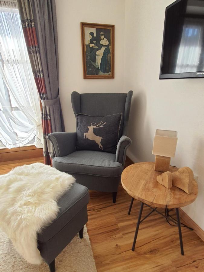 Haus Kirchplatz Apartman Reit im Winkl Kültér fotó
