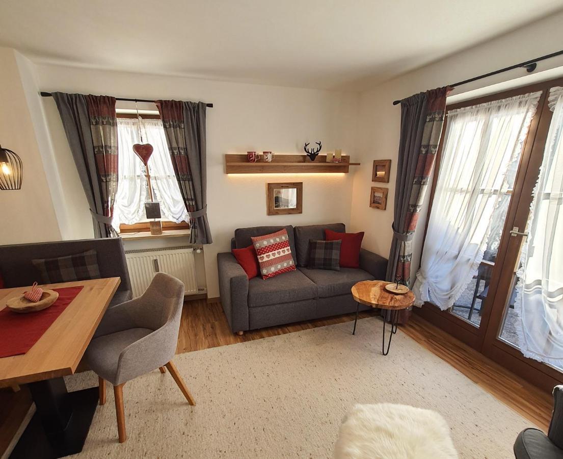 Haus Kirchplatz Apartman Reit im Winkl Kültér fotó