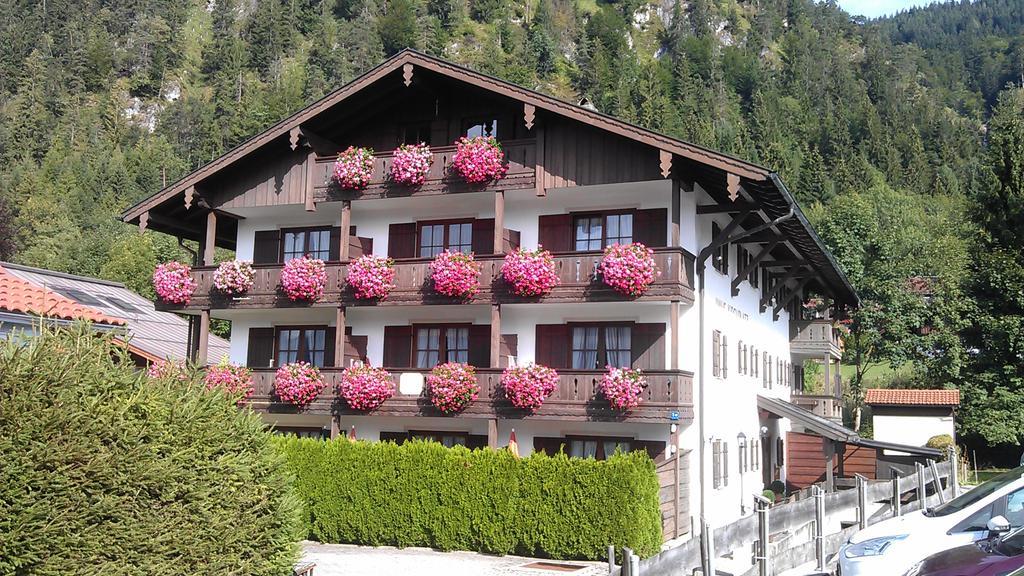 Haus Kirchplatz Apartman Reit im Winkl Kültér fotó